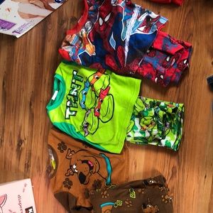 Set of three boys pajamas